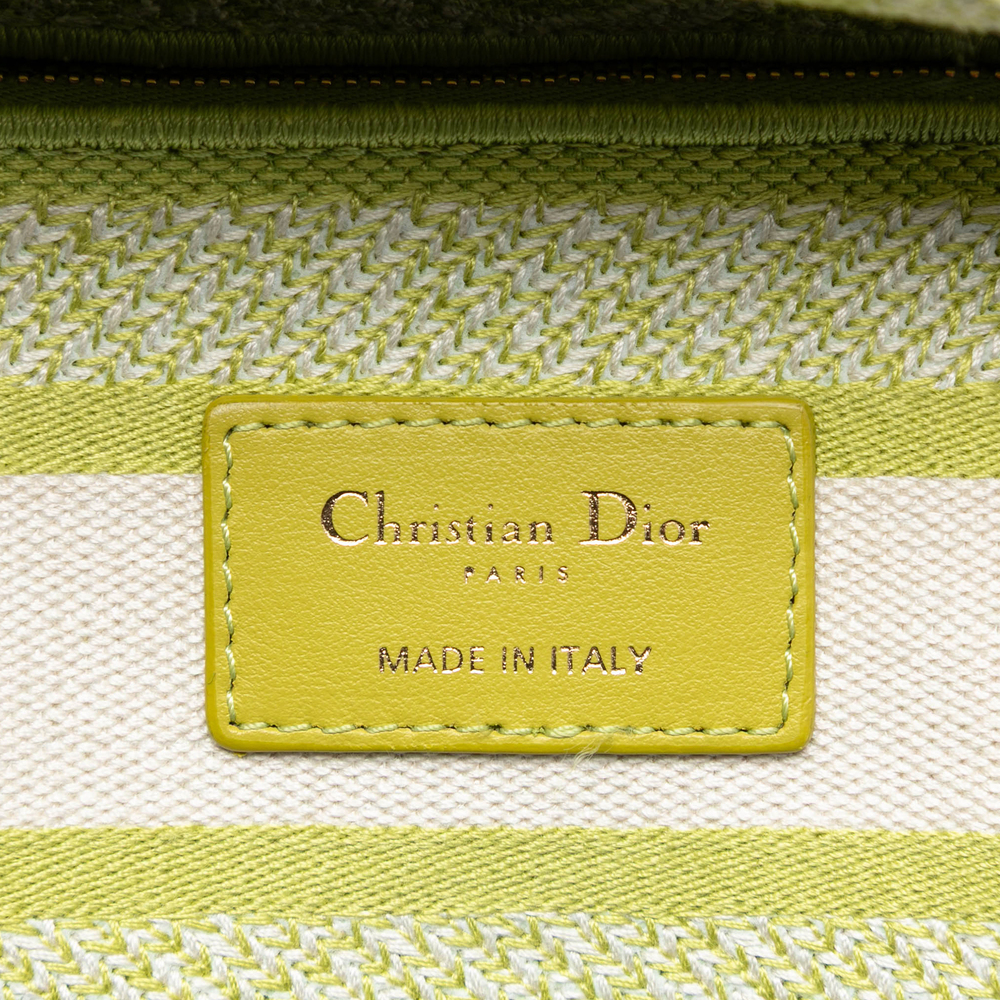 Pre-Loved Dior Medium Embroidered Canvas Toile de Jouy Lady D Lite - Picture 5 of 7